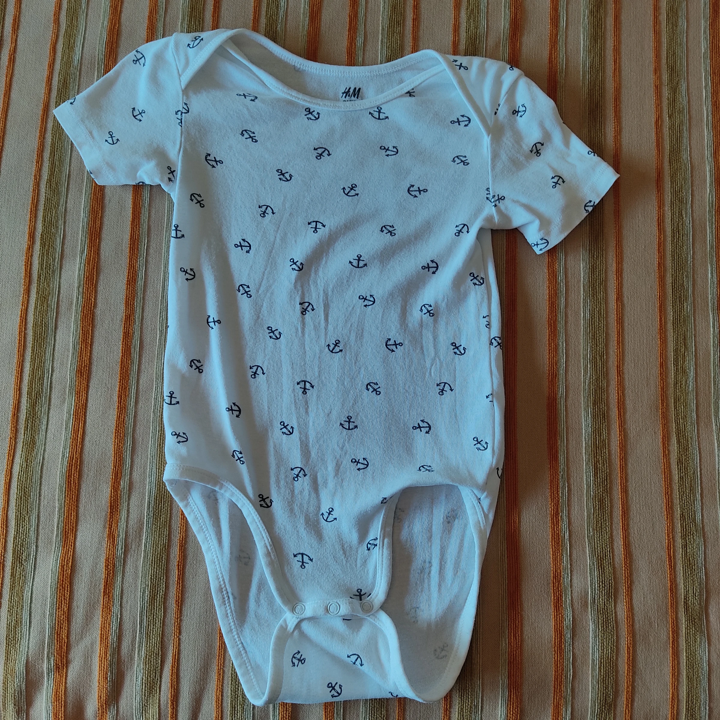 Body de manga corta. Talla 104 cm (3-4 A)